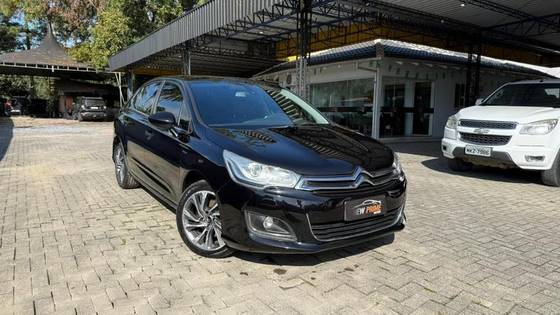 CITROËN C4 LOUNGE 1.6 EXCLUSIVE 16V TURBO FLEX 4P AUTOMÁTICO CITROËN C4 LOUNGE 1.6 EXCLUSIVE 16V TURBO FLEX 4P AUTOMÁTICO